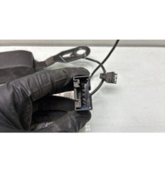 Attache ceinture avant gauche CITROEN BERLINGO 2