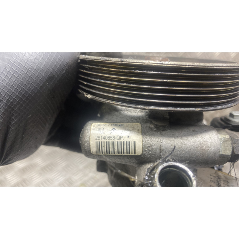 Pompe de direction CITROEN XSARA PICASSO Photo n°4