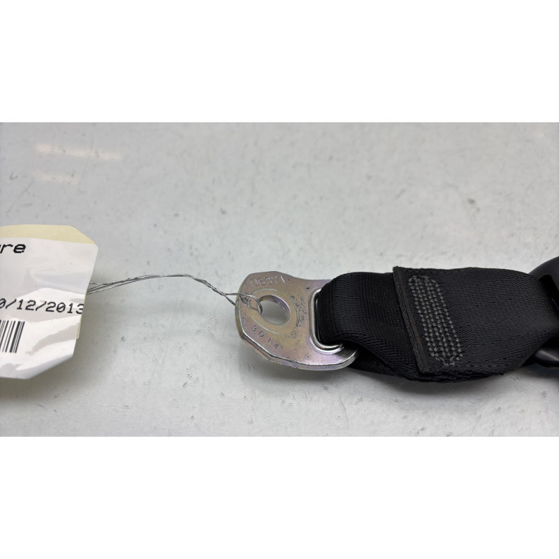 Attache ceinture arriere gauche PEUGEOT 107 Photo n°2