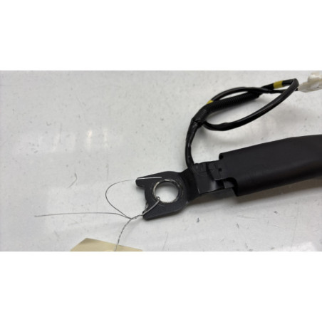 Attache ceinture avant gauche PEUGEOT 107