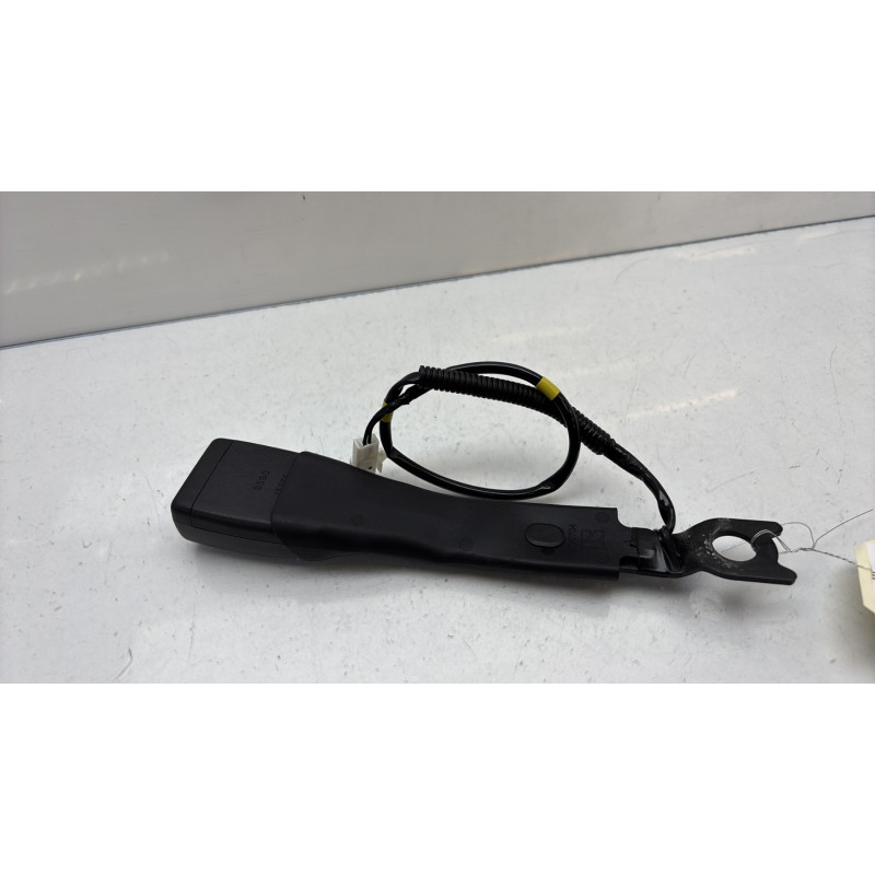 Attache ceinture avant gauche PEUGEOT 107 Photo n°5