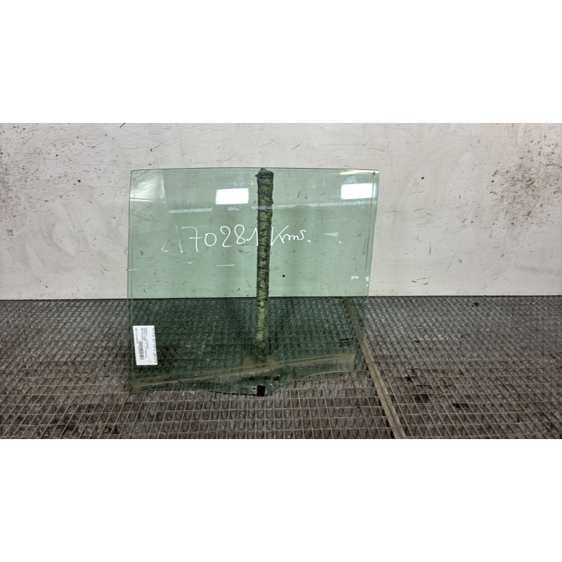 Vitre arriere gauche RENAULT MODUS Photo n°1