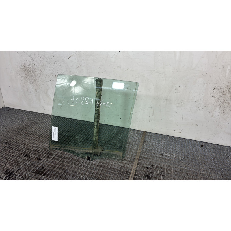 Vitre arriere gauche RENAULT MODUS Photo n°3