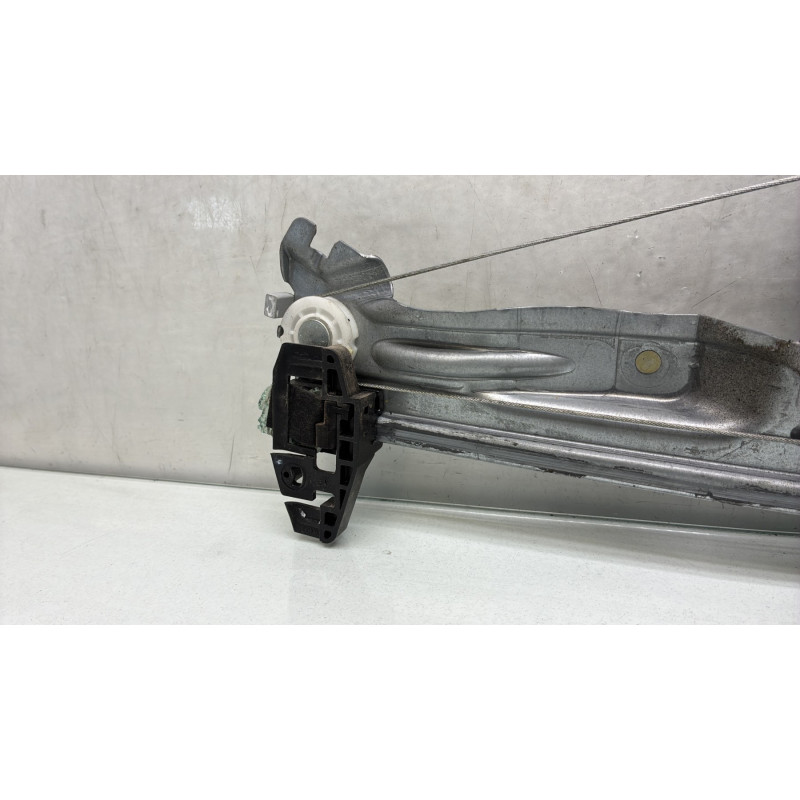 Leve vitre electrique arriere droit RENAULT MODUS Photo n°2