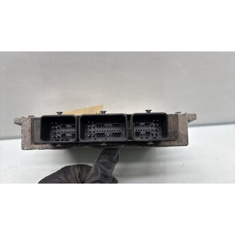 Calculateur moteur CITROEN C3 1 Photo n°4