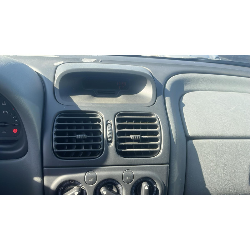 Aile avant droit RENAULT LAGUNA 1 Photo n°11