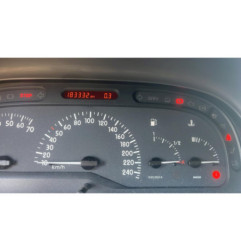 Aile avant droit RENAULT LAGUNA 1
