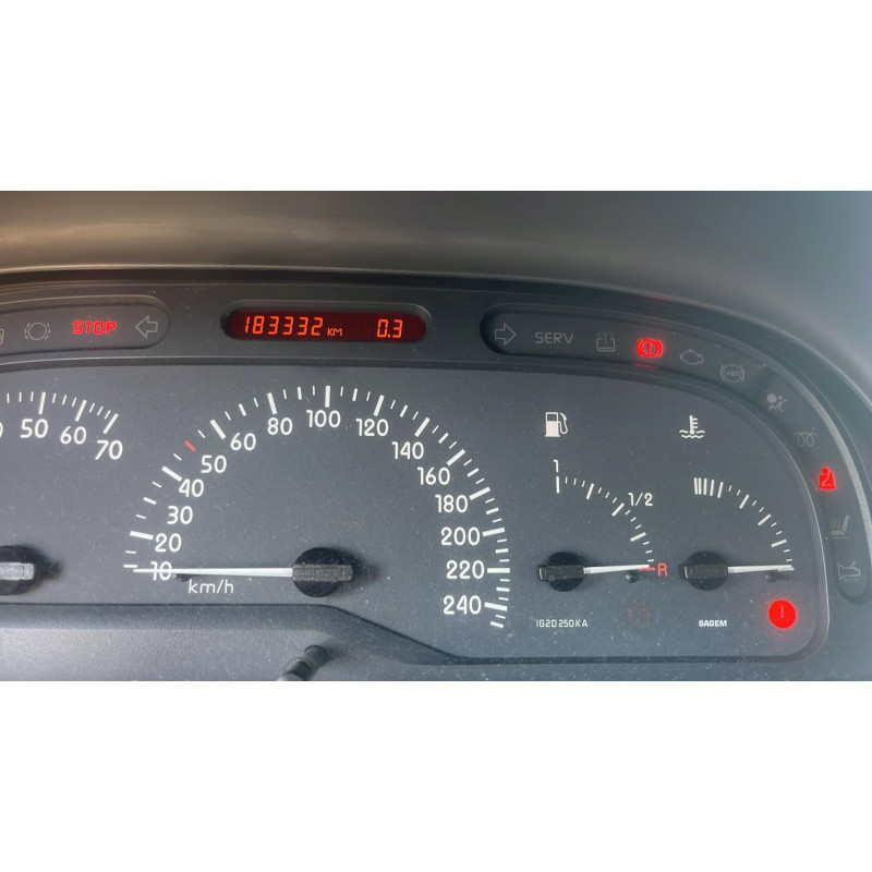 Aile avant droit RENAULT LAGUNA 1 Photo n°16