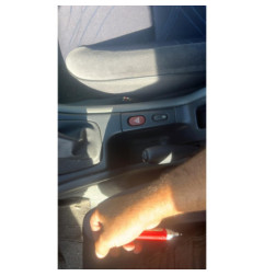 Aile avant droit RENAULT LAGUNA 1