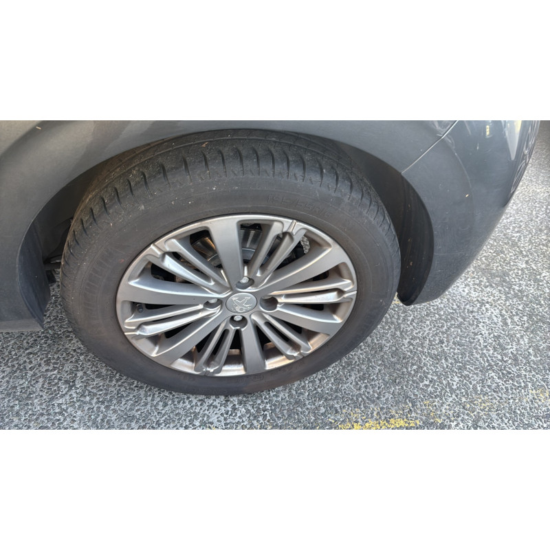 Jante PEUGEOT 208 1 Photo n°18