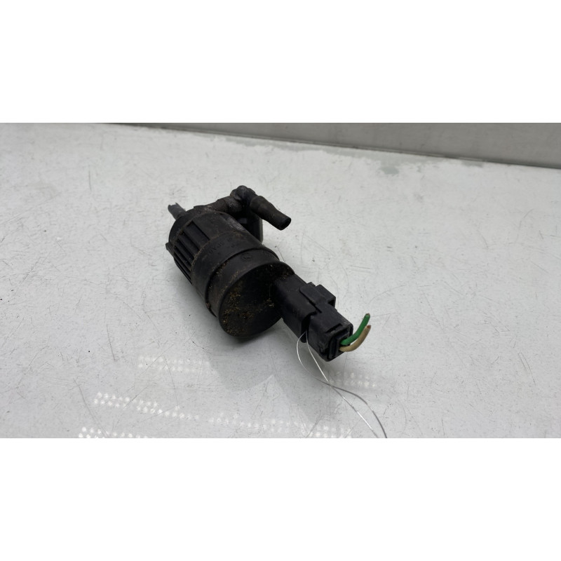 Pompe lave glace avant RENAULT CLIO 2 CAMPUS Photo n°4