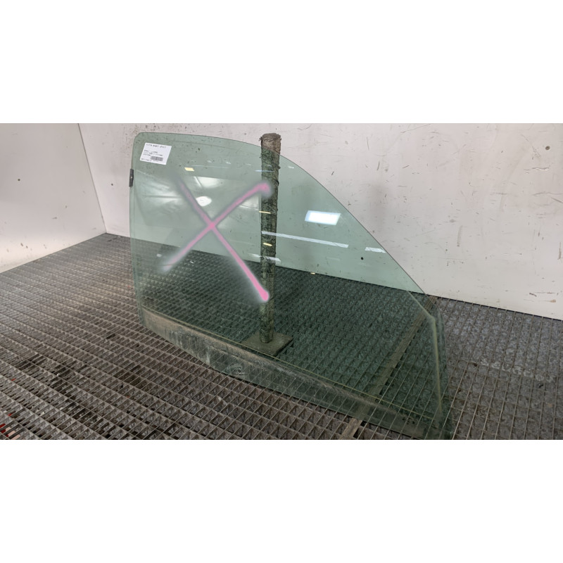 Vitre avant droit RENAULT CLIO 2 Photo n°3