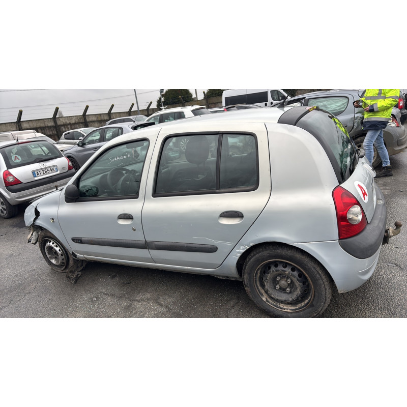 Vitre avant gauche RENAULT CLIO 2 Photo n°11