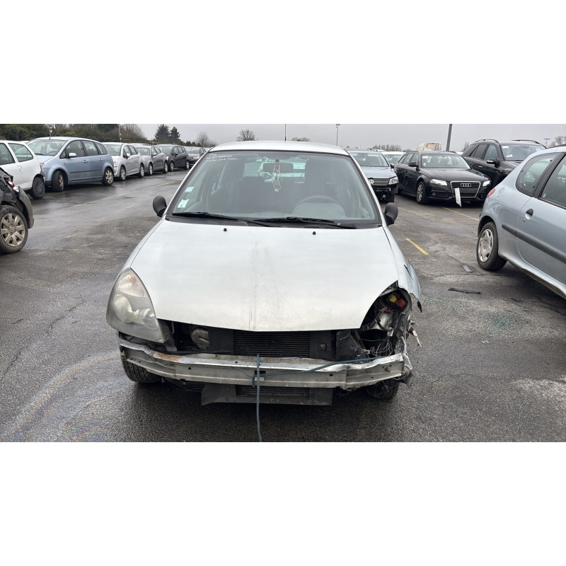 Vitre avant gauche RENAULT CLIO 2 Photo n°12