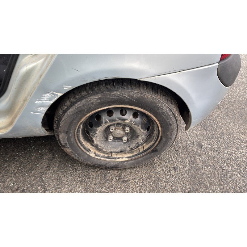 Vitre avant gauche RENAULT CLIO 2 Photo n°18