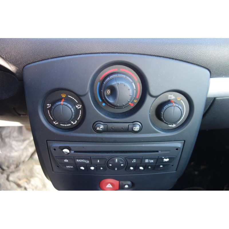 Aile avant droit RENAULT CLIO 3 Photo n°10