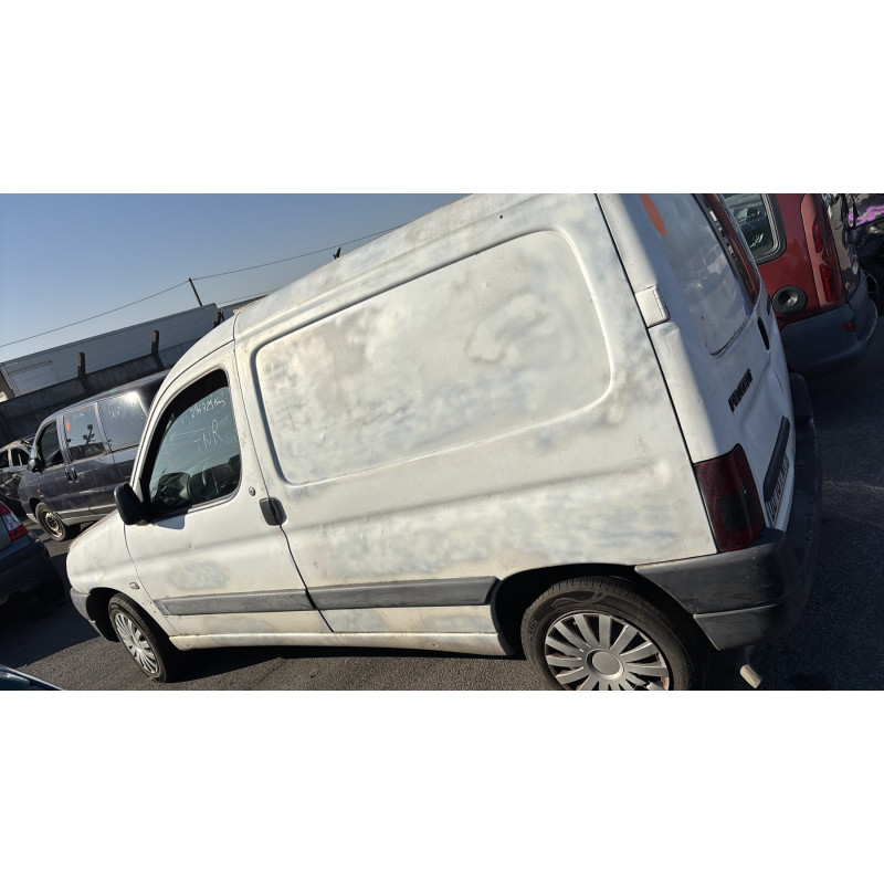 Porte avant gauche PEUGEOT PARTNER 1 Photo n°14