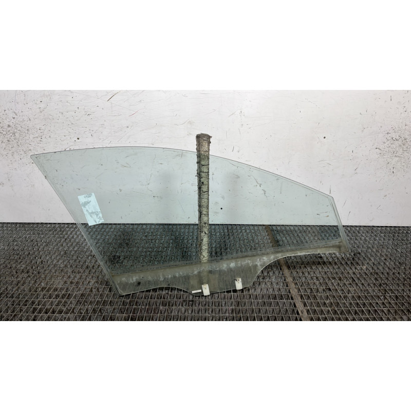 Vitre avant gauche KIA RIO 2 Photo n°4