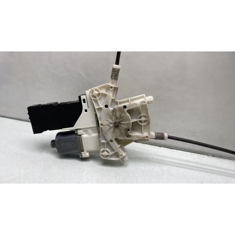 Leve vitre electrique avant droit PEUGEOT 407 Photo n°3