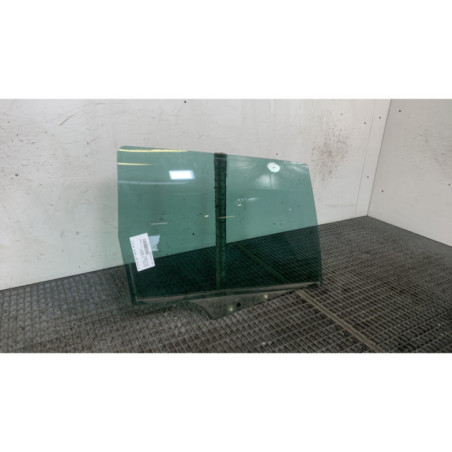 Vitre arriere droit PEUGEOT 307