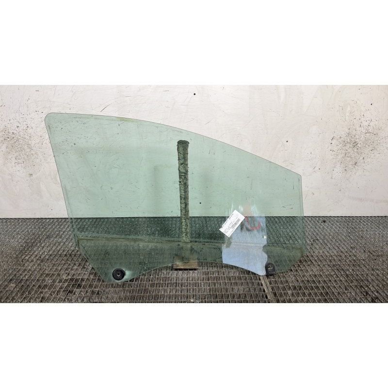 Vitre avant gauche PEUGEOT 308 1 Photo n°4
