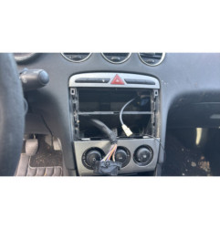 Vitre avant gauche PEUGEOT 308 1