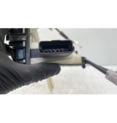 Serrure avant droit PEUGEOT 208 1