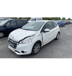 Serrure avant droit PEUGEOT 208 1