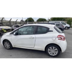 Cremaillere assistee PEUGEOT 208 1