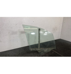 Vitre avant droit PEUGEOT 208 1
