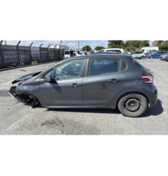 Vitre avant droit PEUGEOT 208 1