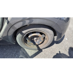 Vitre avant droit PEUGEOT 208 1
