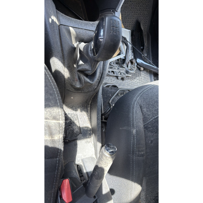 Vitre avant droit PEUGEOT 208 1 Photo n°19