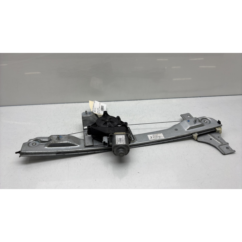 Leve vitre electrique avant droit PEUGEOT 208 1 Photo n°1
