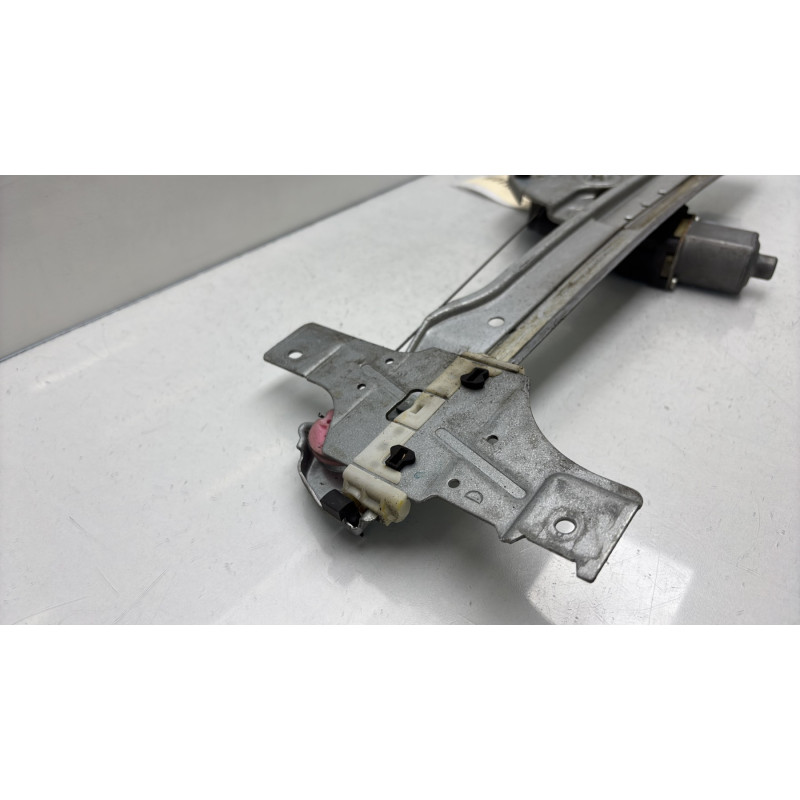 Leve vitre electrique avant droit PEUGEOT 208 1 Photo n°8