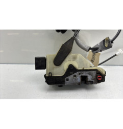 Serrure arriere droit PEUGEOT 208 1