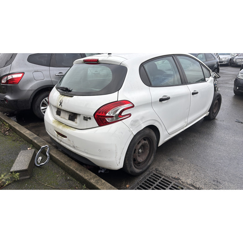 Custode avant gauche (porte) PEUGEOT 208 1 Photo n°7