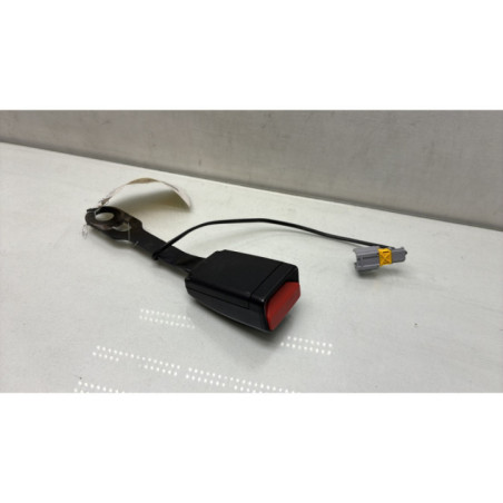 Attache ceinture avant gauche PEUGEOT 208 1