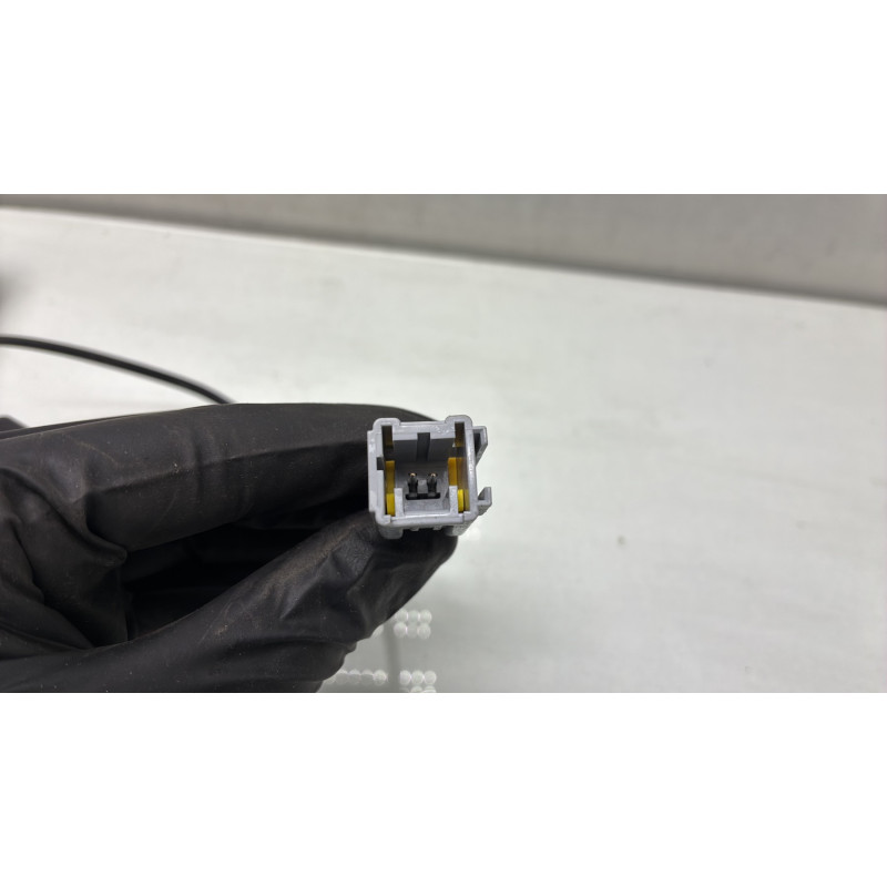 Attache ceinture avant gauche PEUGEOT 208 1 Photo n°3