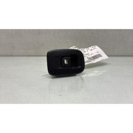 Interrupteur de leve vitre arriere gauche PEUGEOT 208 1 Photo n°1