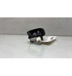 Interrupteur de leve vitre arriere gauche PEUGEOT 208 1