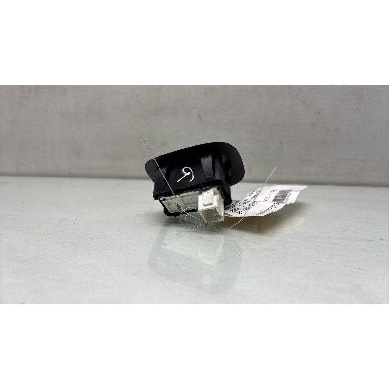 Interrupteur de leve vitre arriere gauche PEUGEOT 208 1 Photo n°2