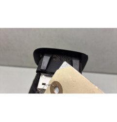 Interrupteur de leve vitre arriere gauche PEUGEOT 208 1