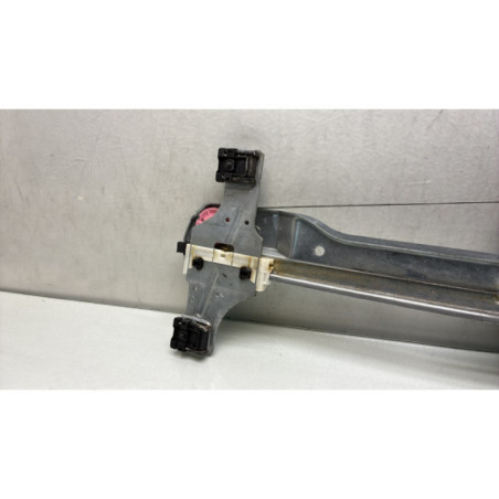 Leve vitre electrique avant droit PEUGEOT 208 1