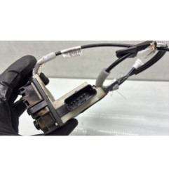 Serrure arriere droit PEUGEOT 208 1