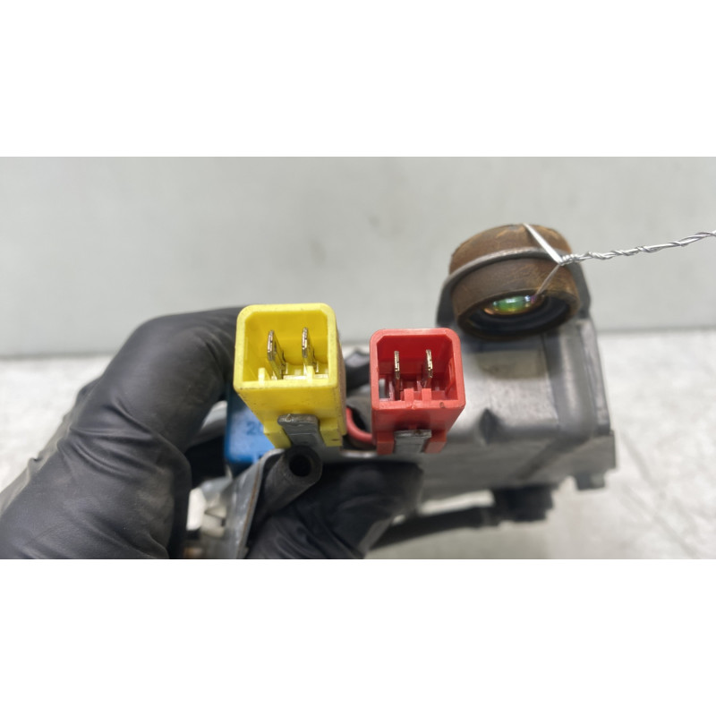 Moteur essuie glace arriere PEUGEOT 306 Photo n°4