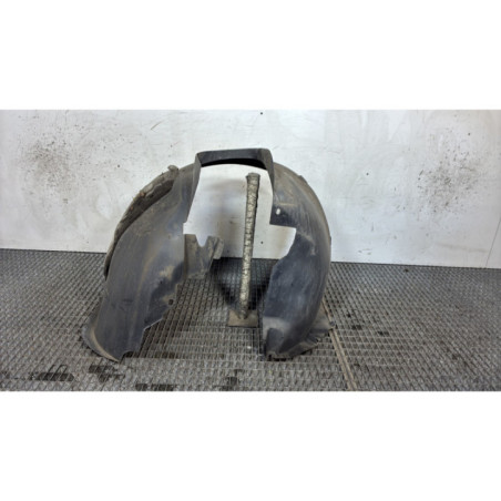Pare boue avant gauche PEUGEOT 207