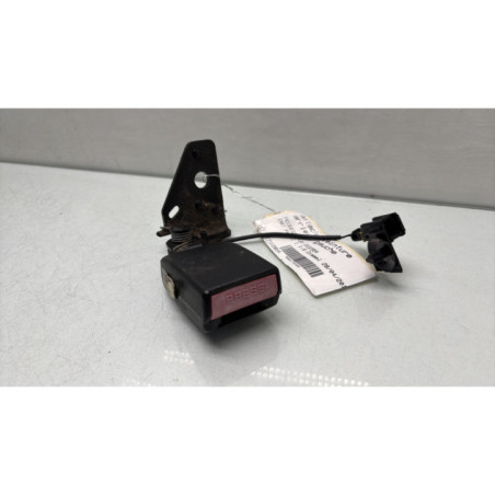 Attache ceinture arriere gauche PEUGEOT 207 Photo n°1