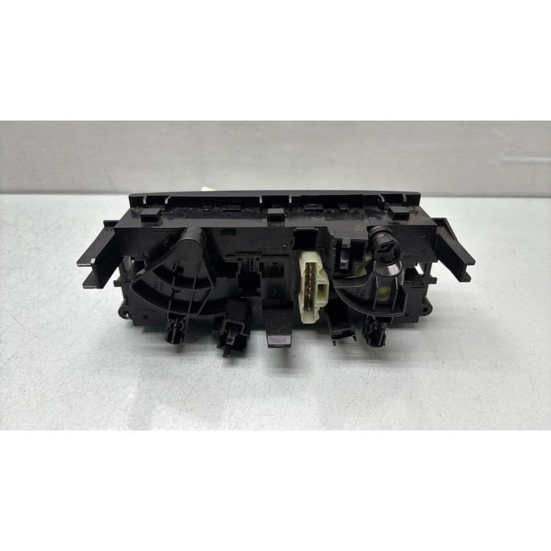 Commande chauffage PEUGEOT 207 Photo n°2