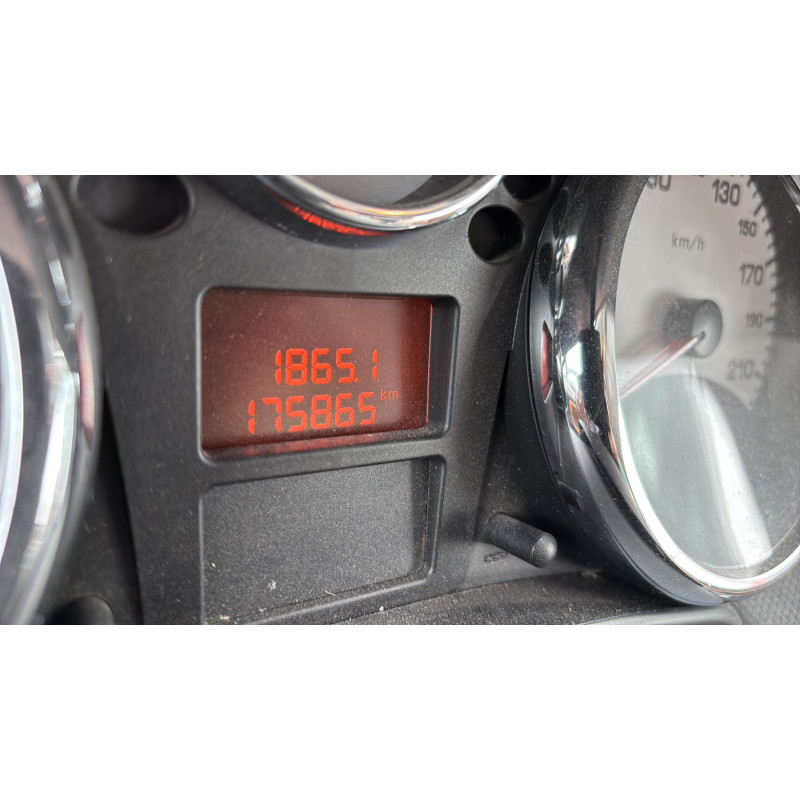 Vitre avant gauche PEUGEOT 207 Photo n°5